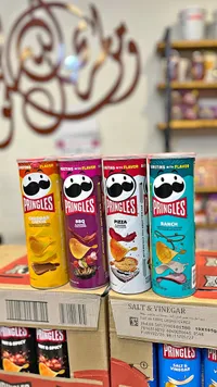 رقائق بطاطس متنوعة النكهات - برينجلز (Pringles)