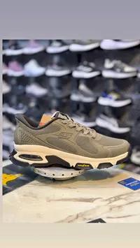حذاء رياضي سليب إنز - سكيتشرز (Skechers)