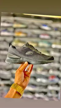 حذاء رياضي شبابي سكيتش-إير - سكيتشرز (Skechers)