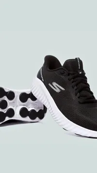 حذاء رياضي رجالي - سكيتشرز (Skechers)