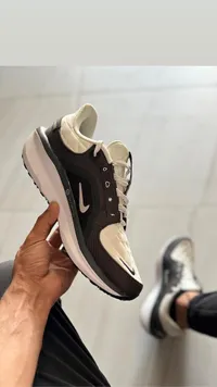 حذاء رياضي - نايكي (Nike)