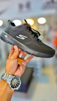 حذاء رياضي رجالي - سكيتشرز (Skechers)
