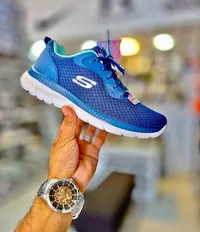 حذاء رياضي - سكيتشرز (Skechers)