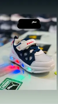 حذاء أطفال بإضاءة LED - ديدا (Diadora)