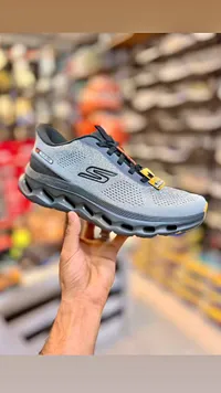 حذاء رياضي - سكيتشرز (Skechers)