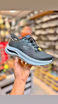 حذاء رياضي - سكيتشرز (Skechers)