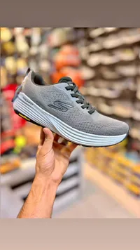 حذاء رياضي - سكيتشرز (Skechers)