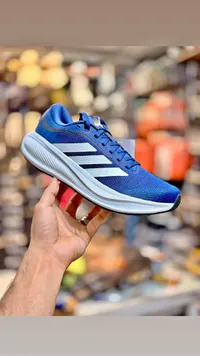 حذاء رياضي - أديداس (Adidas)