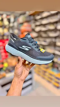 حذاء رياضي - سكيتشرز (Skechers)