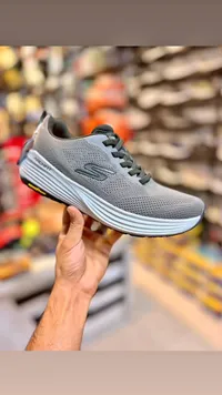 حذاء رياضي - سكيتشرز (Skechers)