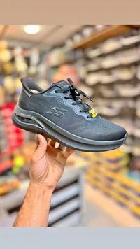 حذاء رياضي - سكيتشرز (Skechers)