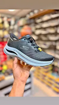حذاء رياضي - سكيتشرز (Skechers)