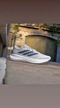 حذاء رياضي - أديداس (Adidas)