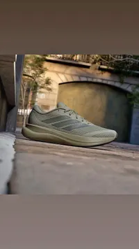 حذاء رياضي - أديداس (Adidas)
