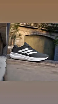 حذاء رياضي - أديداس (Adidas)