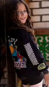 طقم بناتي - جاكيت وتيشيرت بتصميم ملون