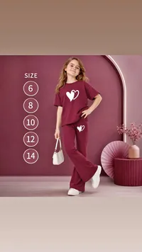 طقم ملابس بناتي بقلب - تشكيلة الصيف