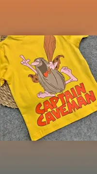 تيشيرت أطفال بطبعة كابتن كيفمان (Captain Caveman)