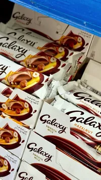 شوكولاتة بالحليب والبندق - غالاكسي (Galaxy)
