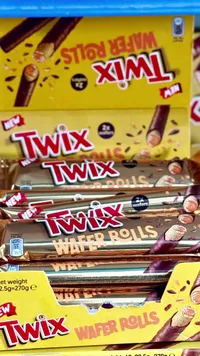 أصابع الويفر المغطاة بالشوكولاتة - تويكس (Twix)