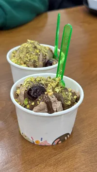 بوظة الفستق والشوكولاتة