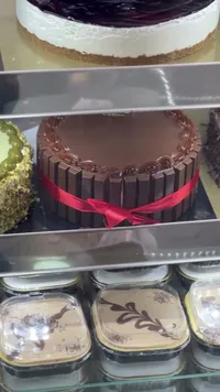 كيك الشوكولاتة بالكريمة