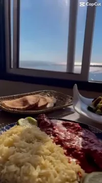 وجبة دجاج تندوري مع الأرز