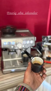 ماكينة تحضير القهوة والإسبريسو الاحترافية (Breville)
