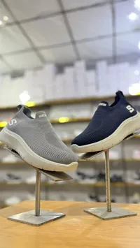 حذاء سكيتشرز سليب أون - Skechers