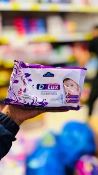 DLUX Baby Wipes - مناديل الأطفال برفقة الماء المقطر