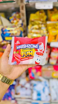مارشميلو فان بنكهة الفراولة - مارش زون (Marshzone)