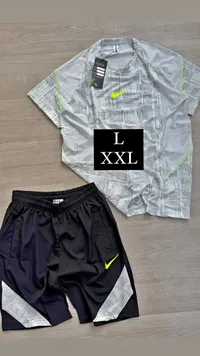 طقم ملابس رياضية - نايكي (Nike)