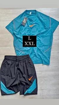 طقم رياضي - نايكي (Nike)