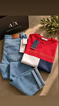 طقم جينز وسويت شيرت - أرماني إكس تشينج وتومي هيلفيغر (Armani Exchange, Tommy Hilfiger)