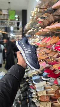 حذاء رياضي كاجوال أزرق داكن