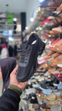 بوت رجالي رياضي أسود