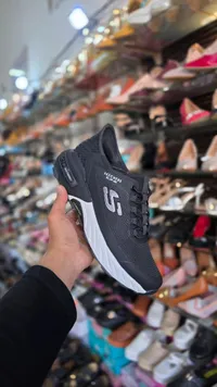 حذاء رياضي شبابي سليب إن - سكيتشرز (Skechers Slip-ins)