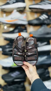 صندل رياضي للأطفال - نايكي (Nike)