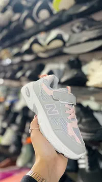 حذاء رياضي للأطفال - نيو بالانس (New Balance)