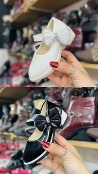حذاء رسمي للأطفال بفيونكة مرصعة