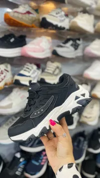 حذاء رياضي شبابي - ساكوني (Saucony)