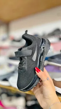 حذاء رياضي للأطفال - نايكي (Nike)