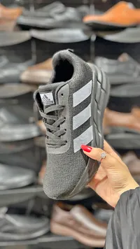 حذاء رياضي شبابي - أديداس أوريجينال (Adidas)