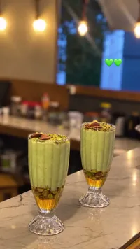 مشروب فستق باللوز والعسل