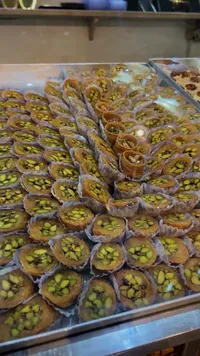 عش البلبل بالفستق الحلبي