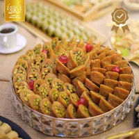 طبق حلويات شرقية مشكلة