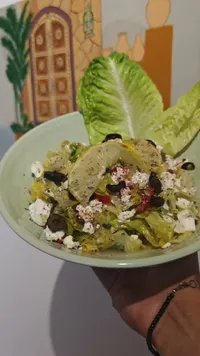 سلطة يونانية طازجة