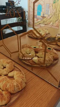 تشكيلة معجنات طازجة - زون كوفي آند إيتري (Zone Coffee & Eatery)